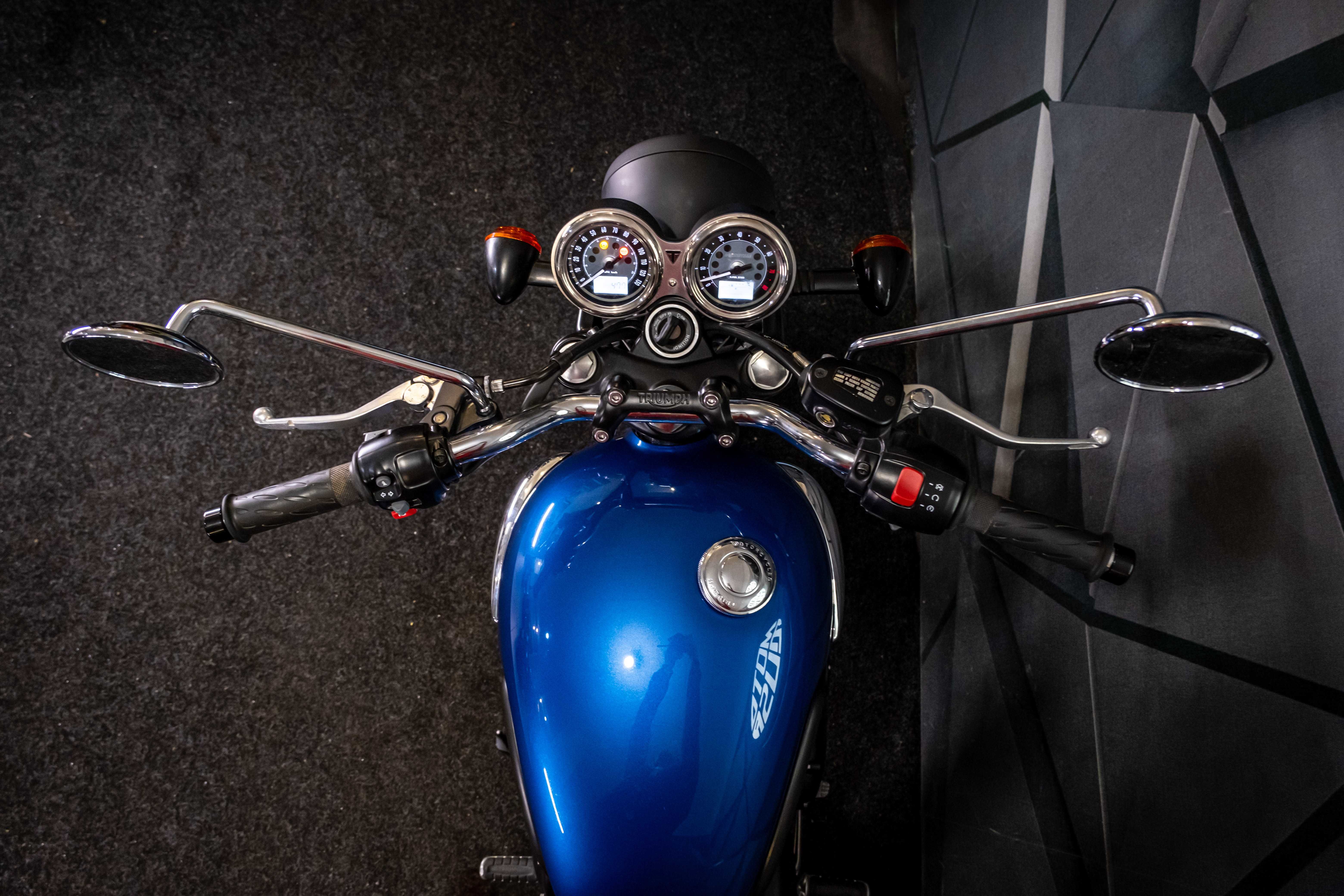 Triumph Bonneville T100
