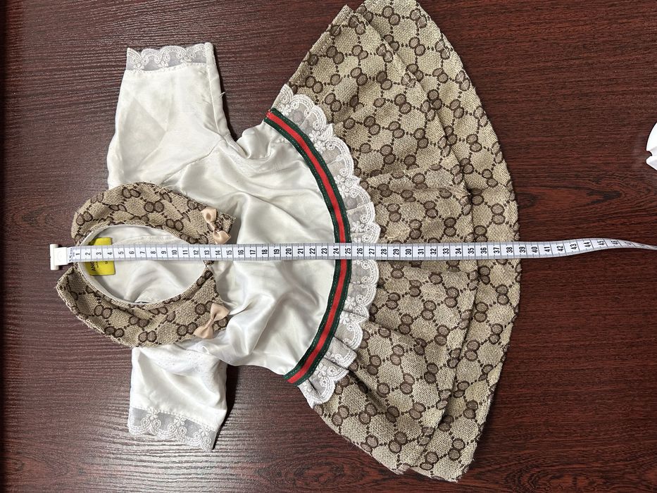 Одяг для собачок брендовий б/у