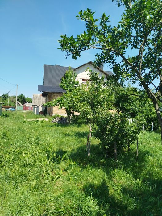 Продам 2 будинки..25 соток!!!