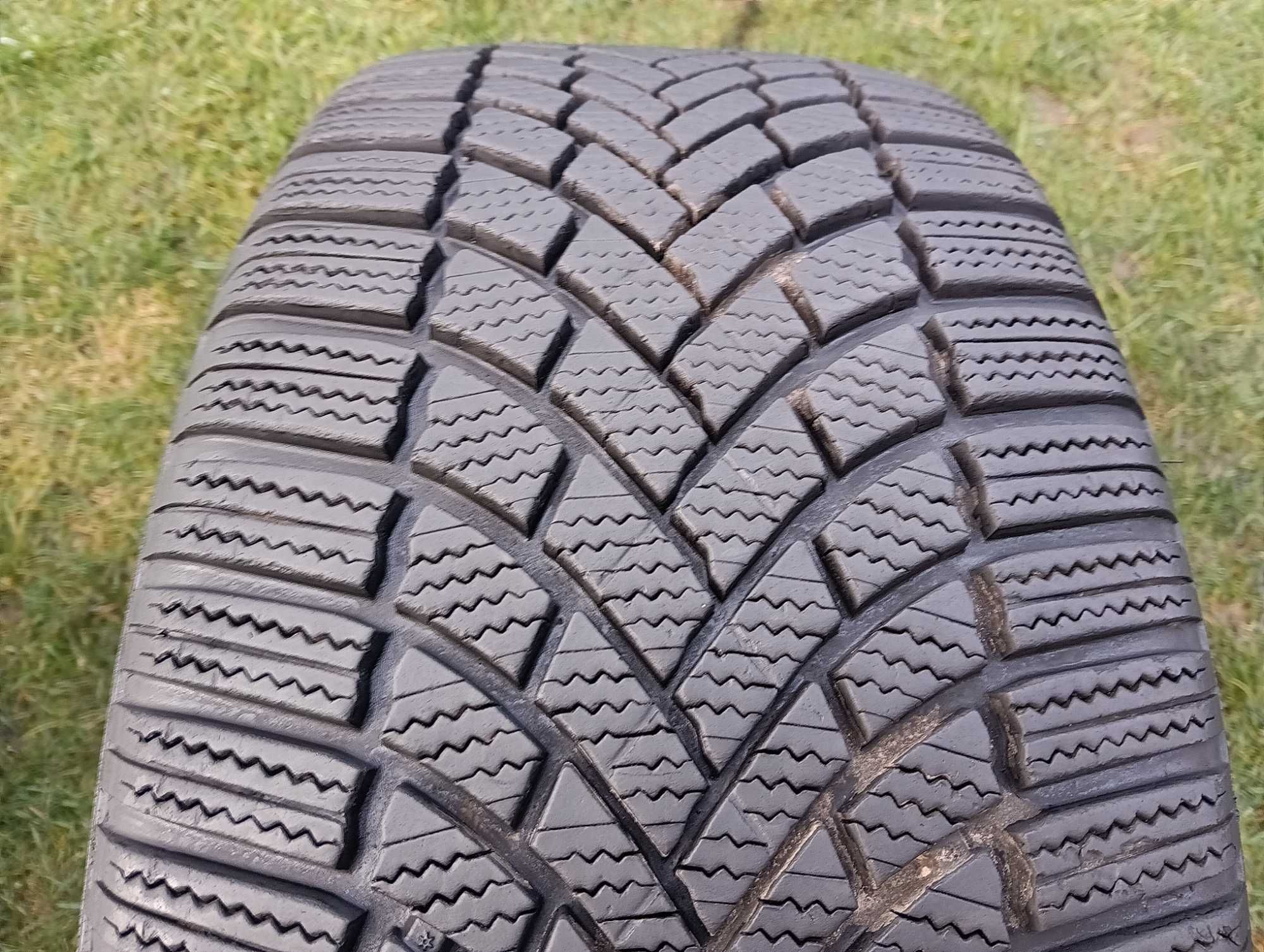 opona 235/45/18 Bridgestone Blizzalk Lm005 1 szt 6,5mm 2022