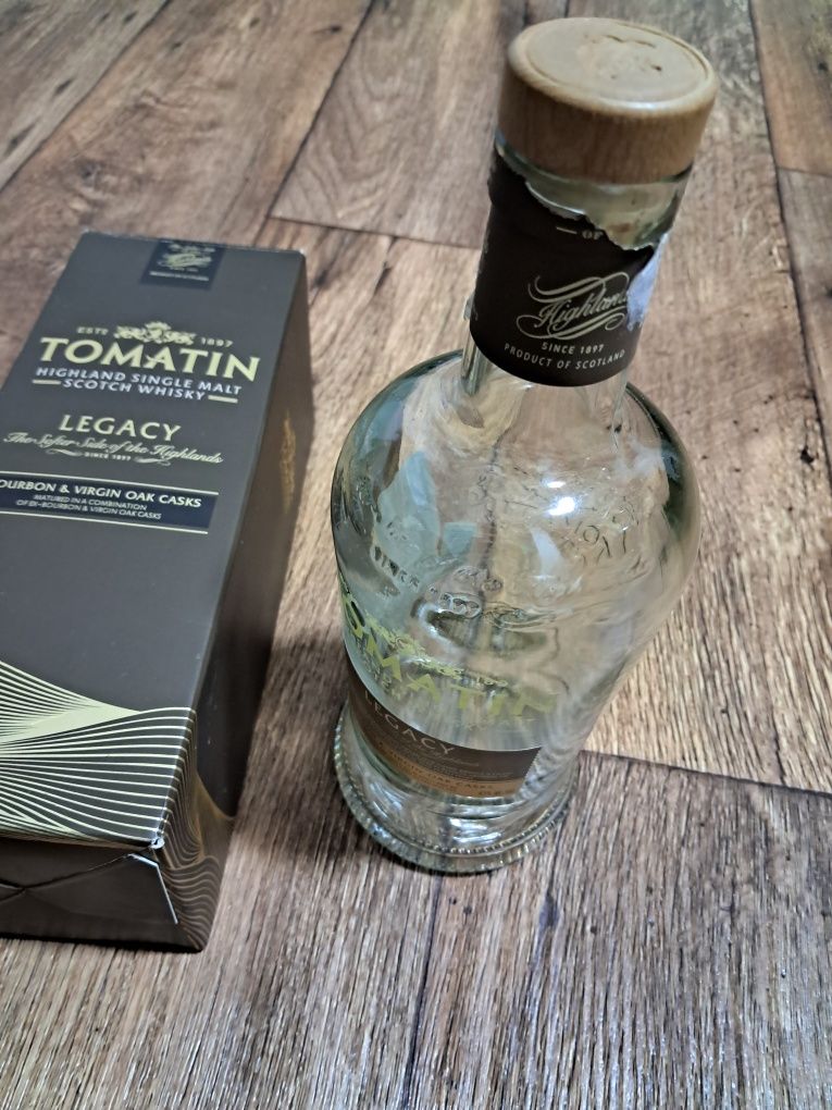 Пляшка, Томатин, бутилка з шотландського віскі, колекційна