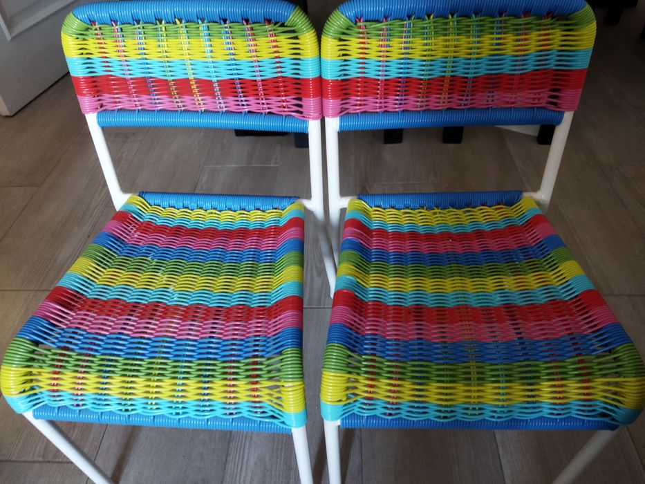 2 cadeiras criança Ikea