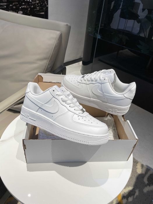 Buty meskie Mokasyny Nike_Air_Force_1_Low_'07_White R.45