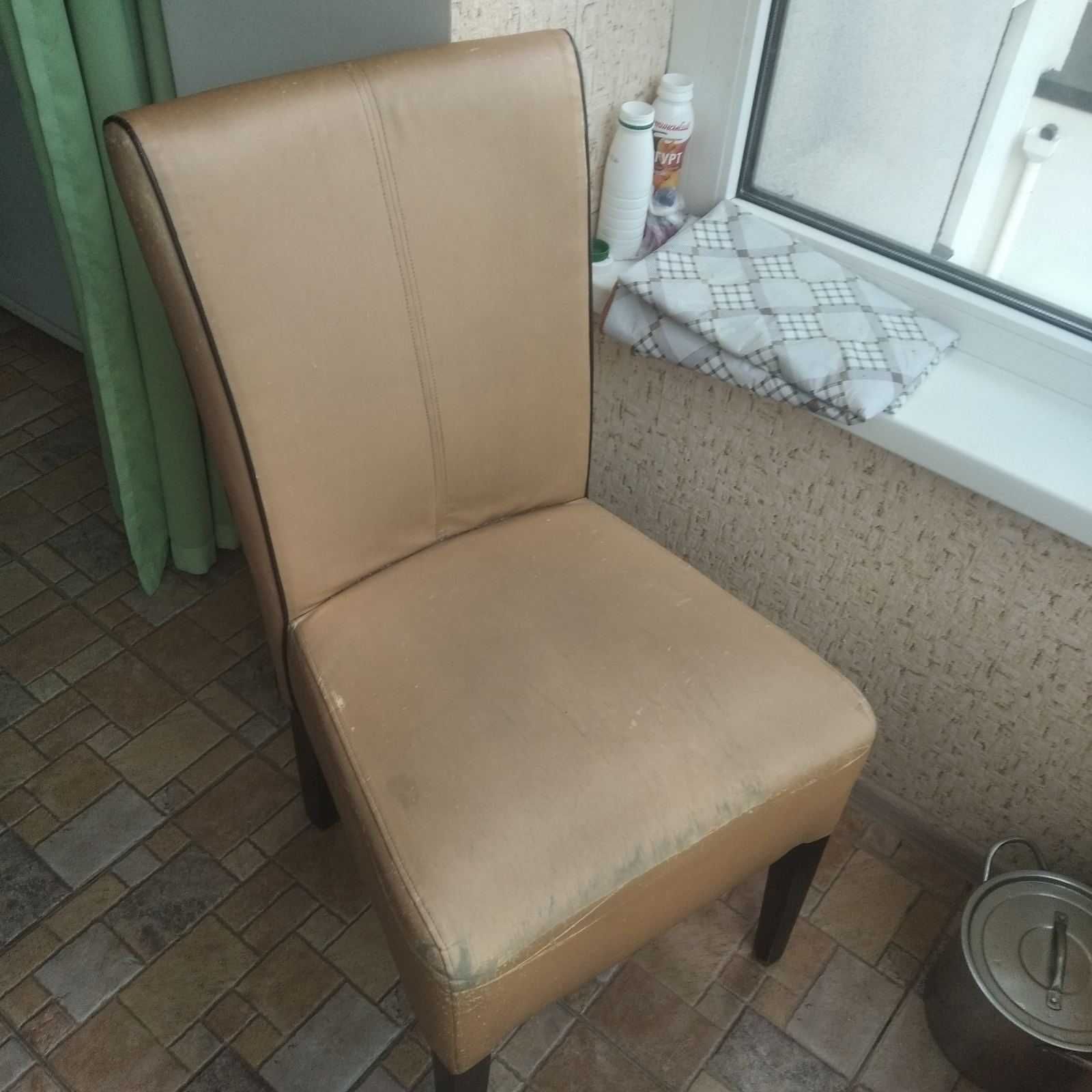 продам диванчик бу