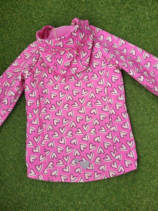 Демісезонна куртка вітровка на дівчинку 128 розміру в ідеальному стані