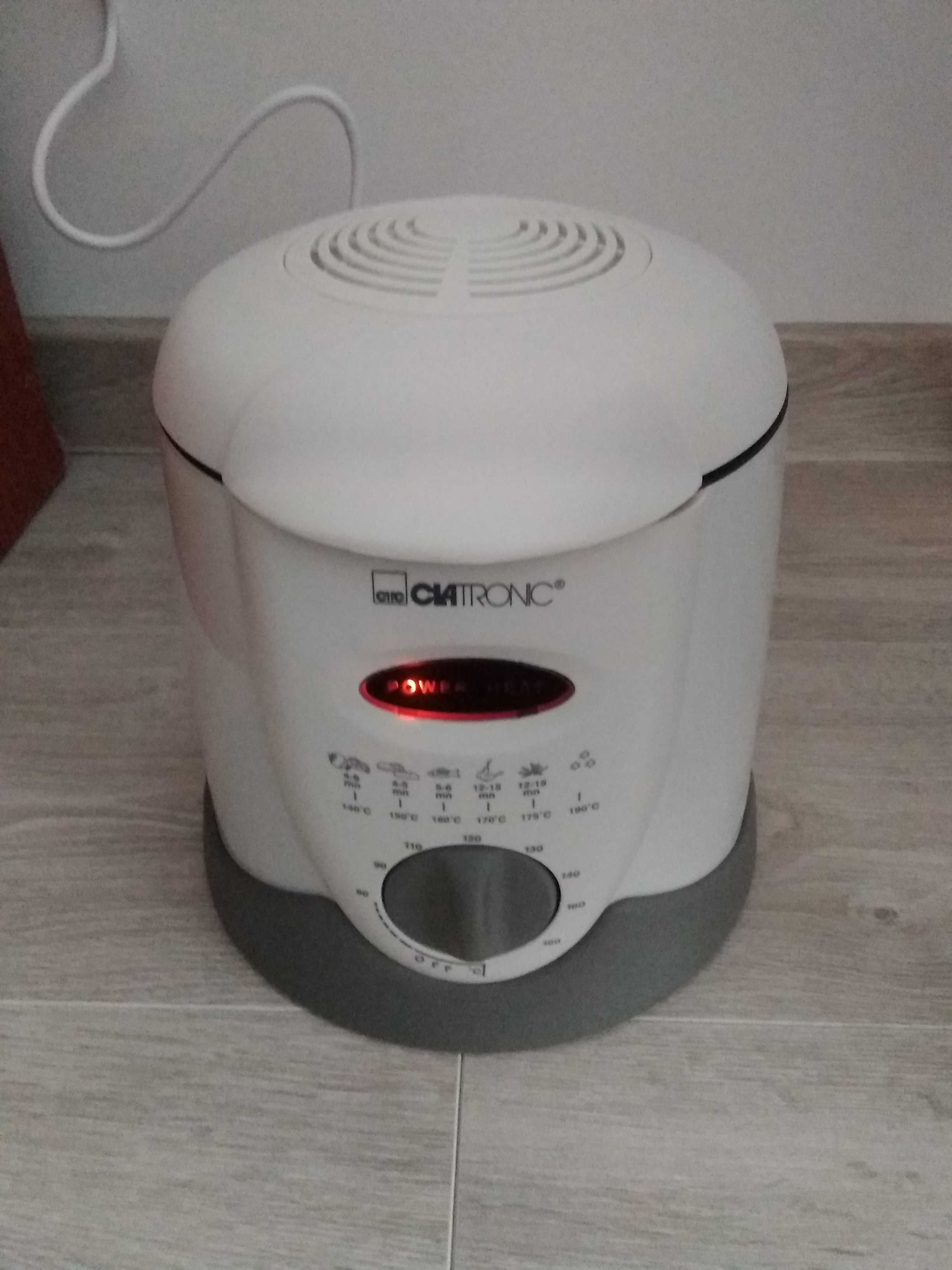 Фритюрниця - Фондю FFR 2916 CLATRONIC оригінал . нова .