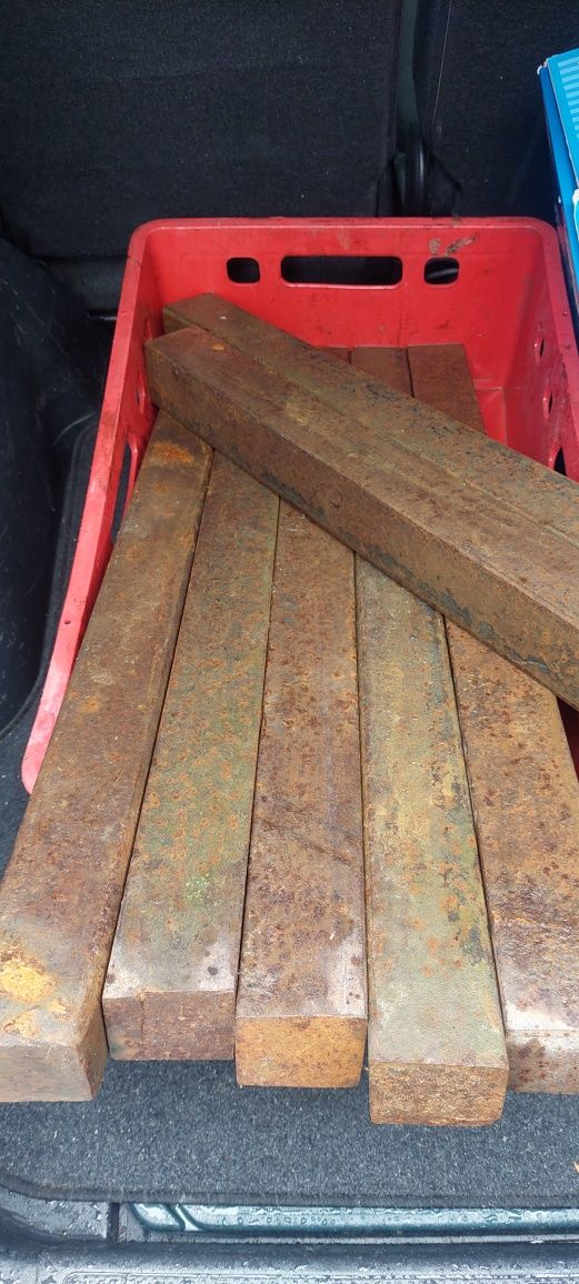 Pręt kwadratowy stalowy 60×60 dł 750mm 40×40 1070mm
