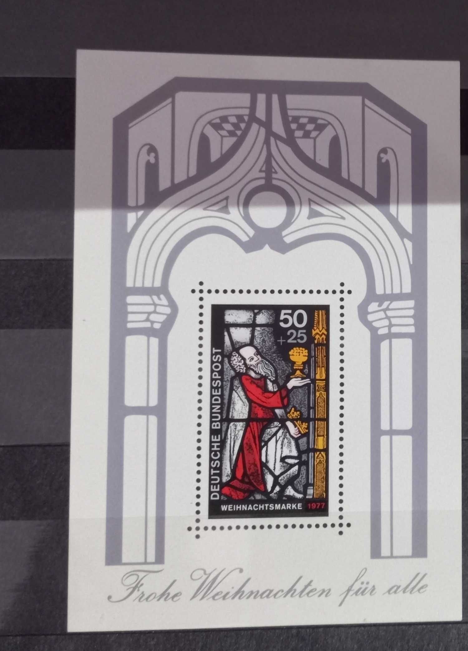 Znaczki pocztowe - Religia - Witraż