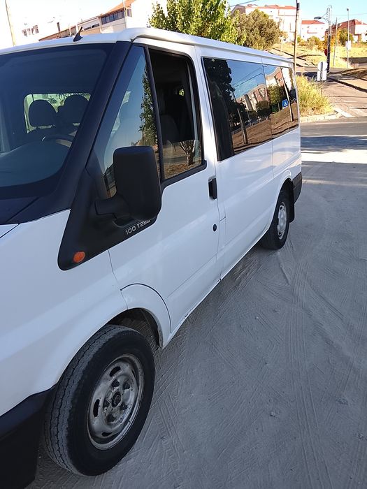Vendo Ford Transit em perfeitas condições