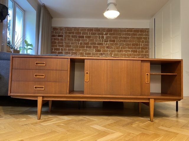 Piękna oryginalna Violetta lata 60