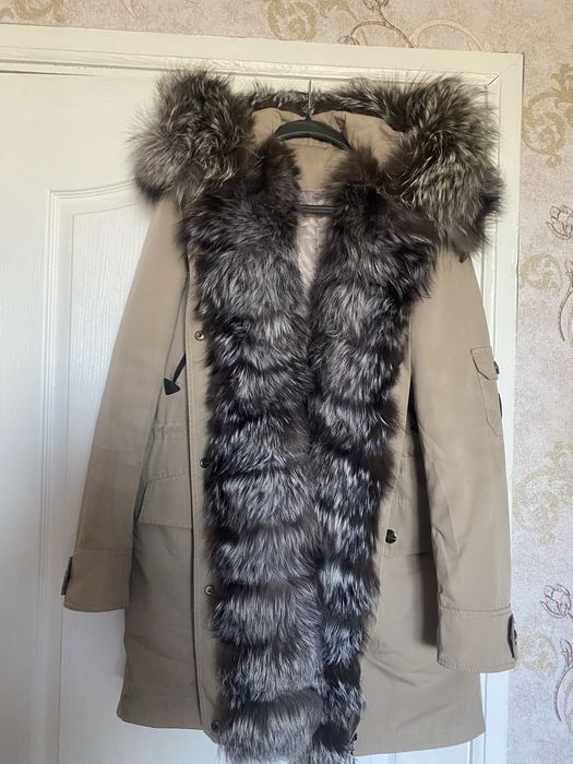 Продам парку с чернобуркой 48-50 р