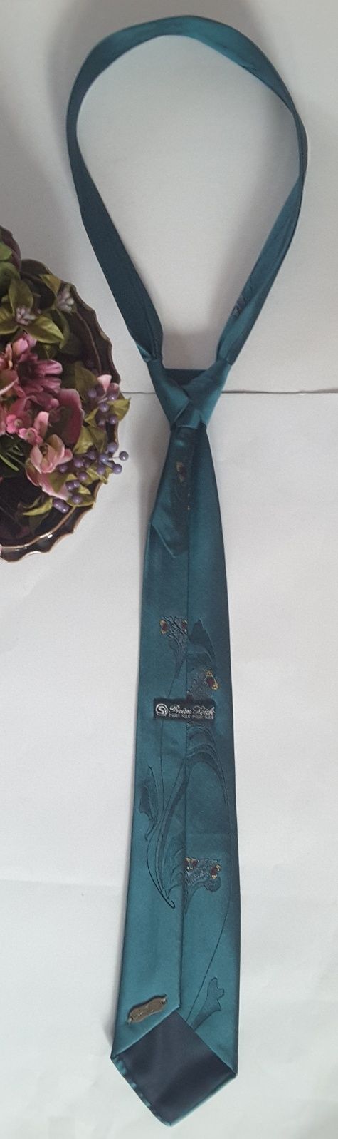 Jedwabny krawat " Gino Pilati " w kolorze morskiej zieleni + spinka