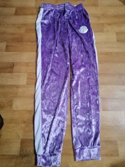 Спортивный костюм  новый