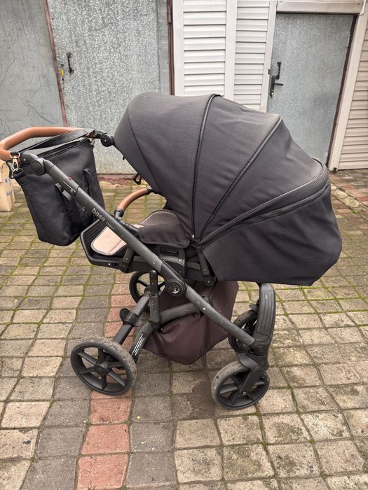 Продам коляску Roan Bass Next 2 в 1