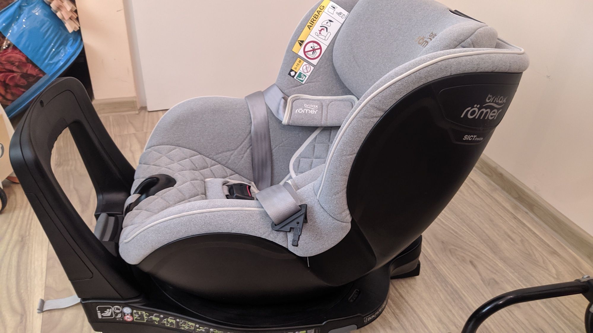 Britax Romer Dualfix M  i-size Nordic Grey