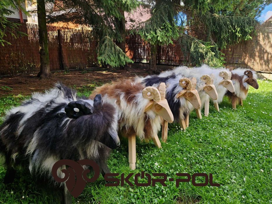 Baran Dekoracyjny Obity Skórą Owczą Stołek Krzesło Skór-Pol