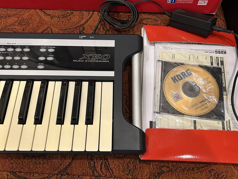 Korg X50 syntezator