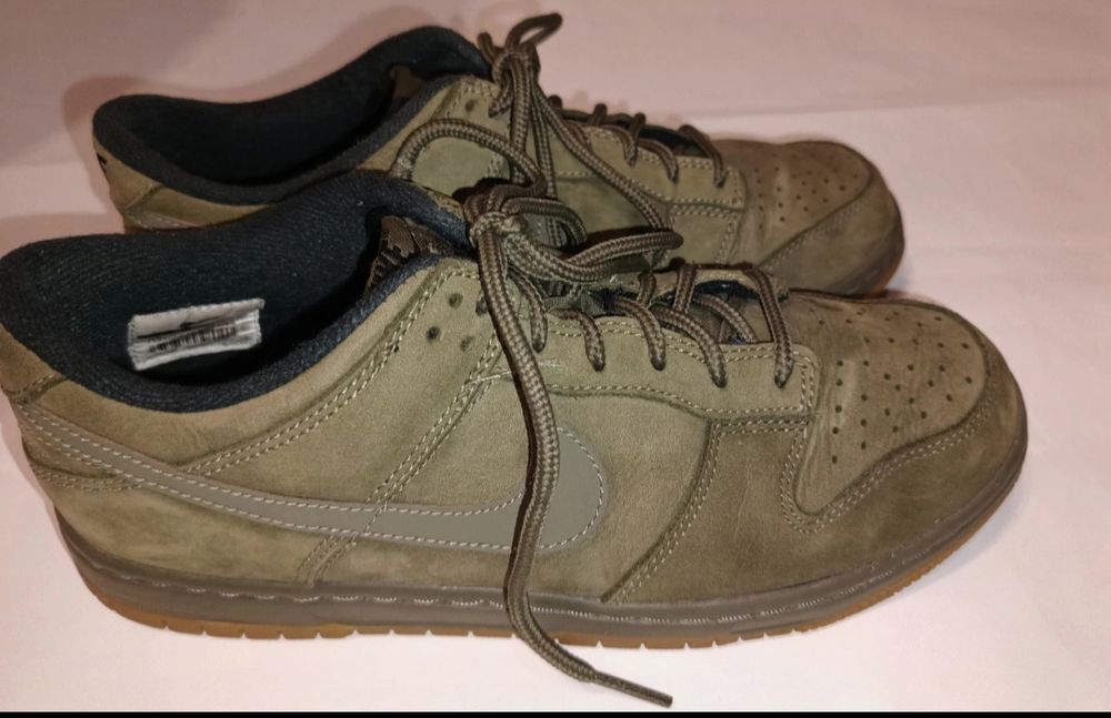 Nike adidasy  skóra zielone  oliwkowe khaki  roz EUR 40, UK 6