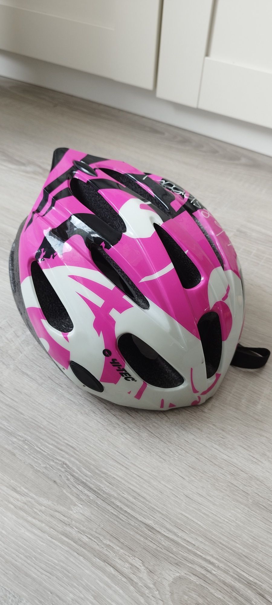 Kask na rower, rolki,  różowy. Rozmiar M 55-58 cm
