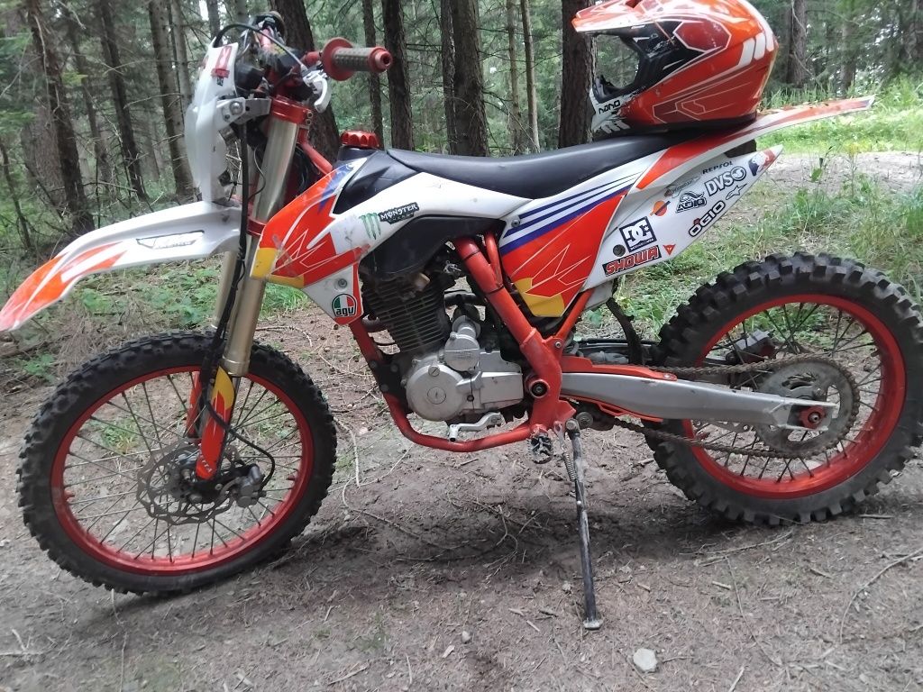 Cross Beretta 250 jak Diabolini Asix Defender