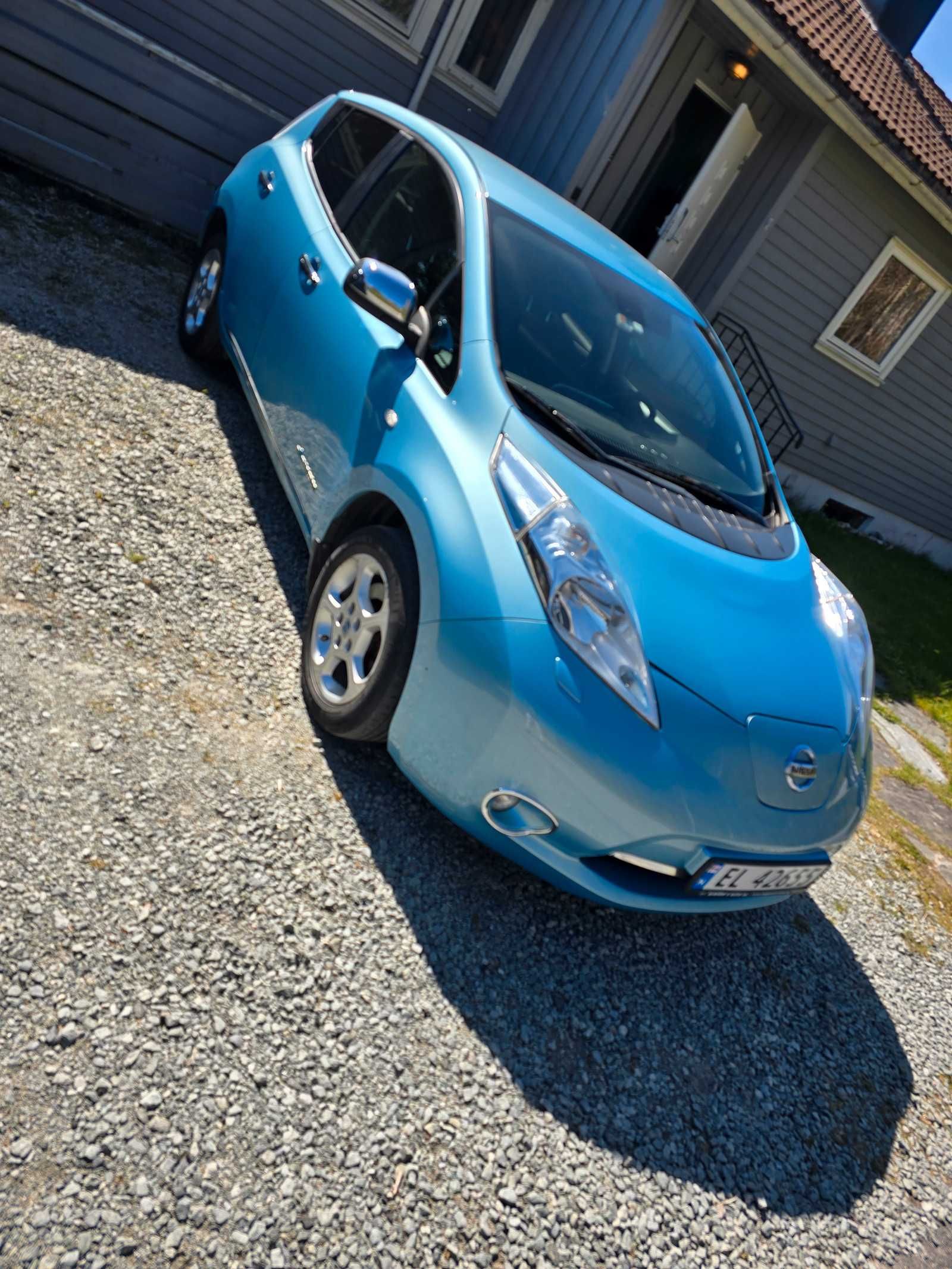 Nissan Leaf 2014, рестайлінг! Не фарбований, 11 палок, два ключі