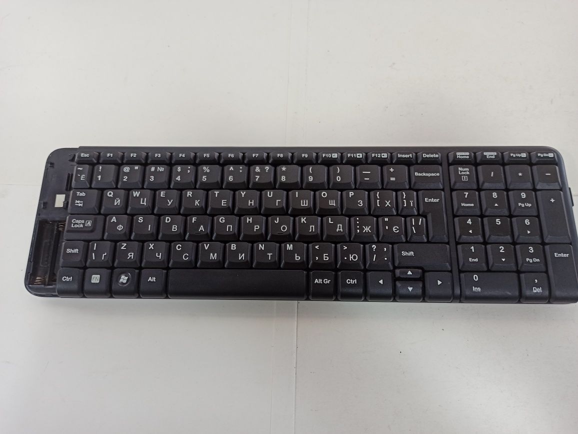 Клавиатура Logitech K-230