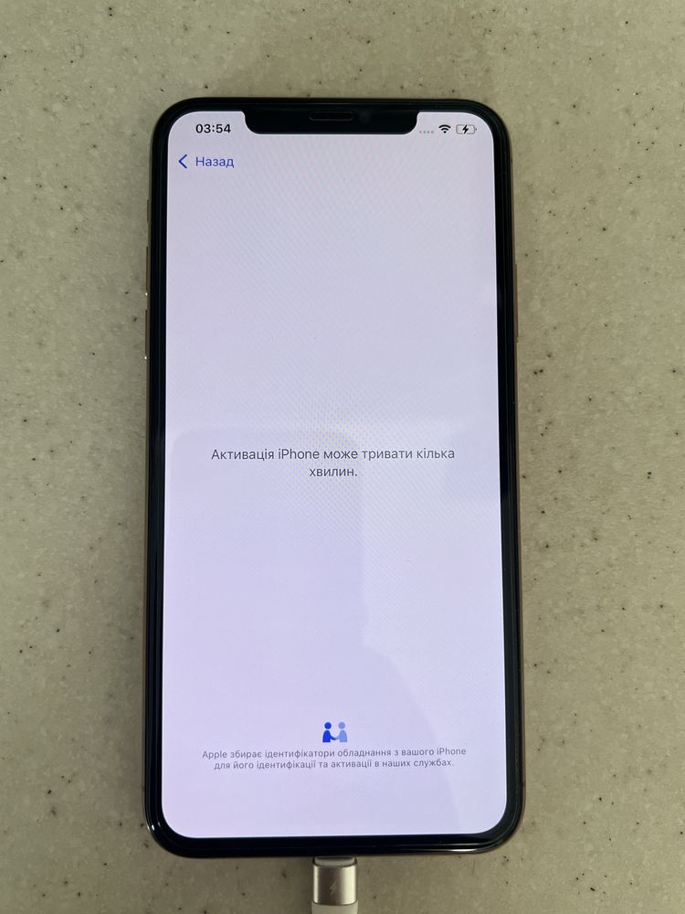 iPhone 11 pro max 256 icloud