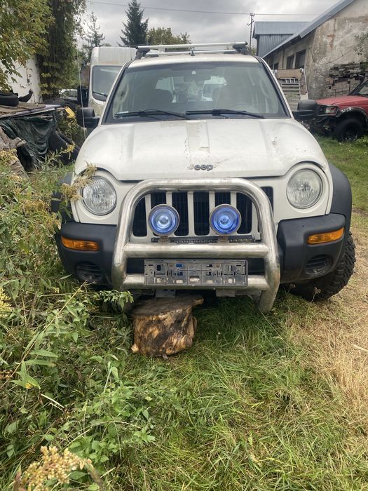 Orurowanie wraz z halogenami  offroad jeep liberty kj czesci