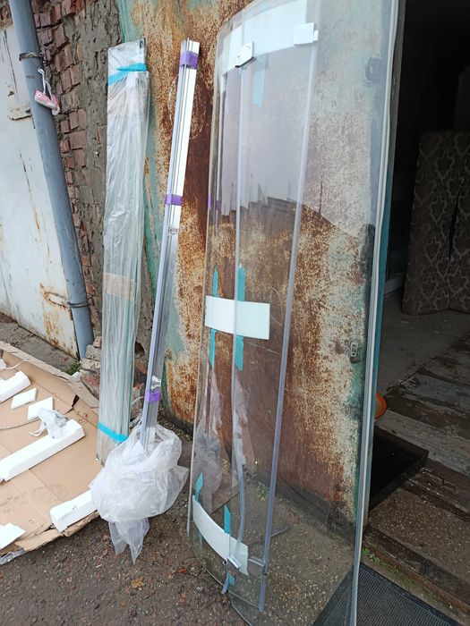 Душова кабіна,двері для душ кабінки,скляні двері.