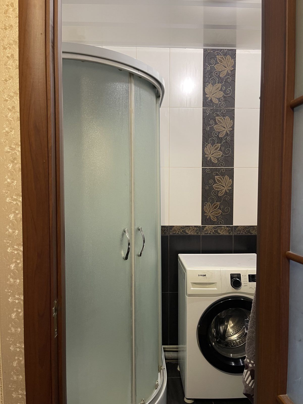 Продам 3 квартиру з меблями,та бит.технікой  ,+ гараж.