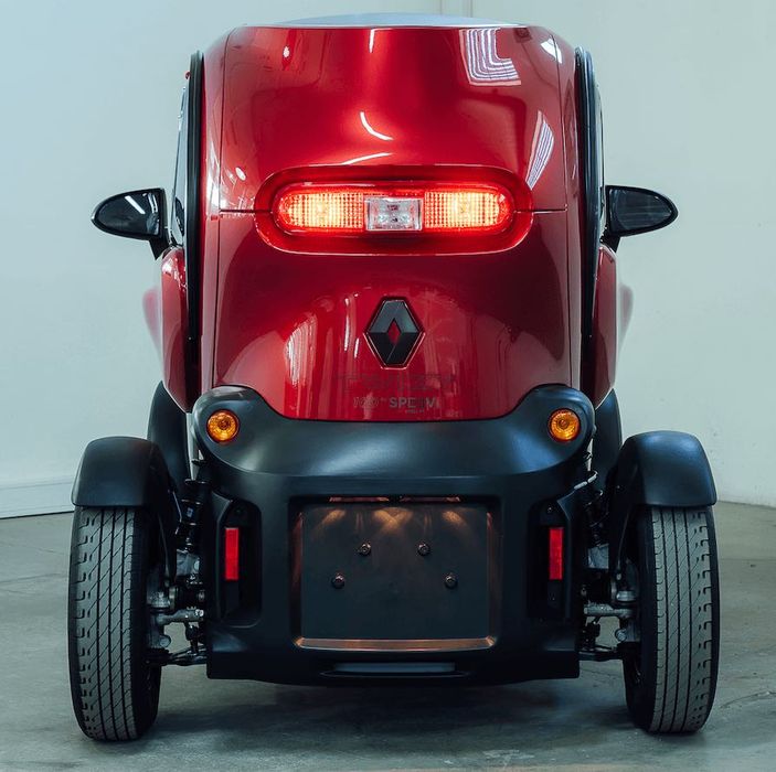 Twizy 100bySPEEV