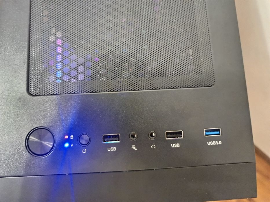 Komputer gamingowy  Ryzen 7 5700X/RX6760XT 12GB/16 GB RAM/1Tb M.2