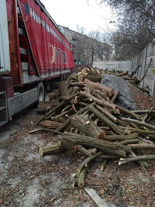 Топливные брикеты250. дрова3500