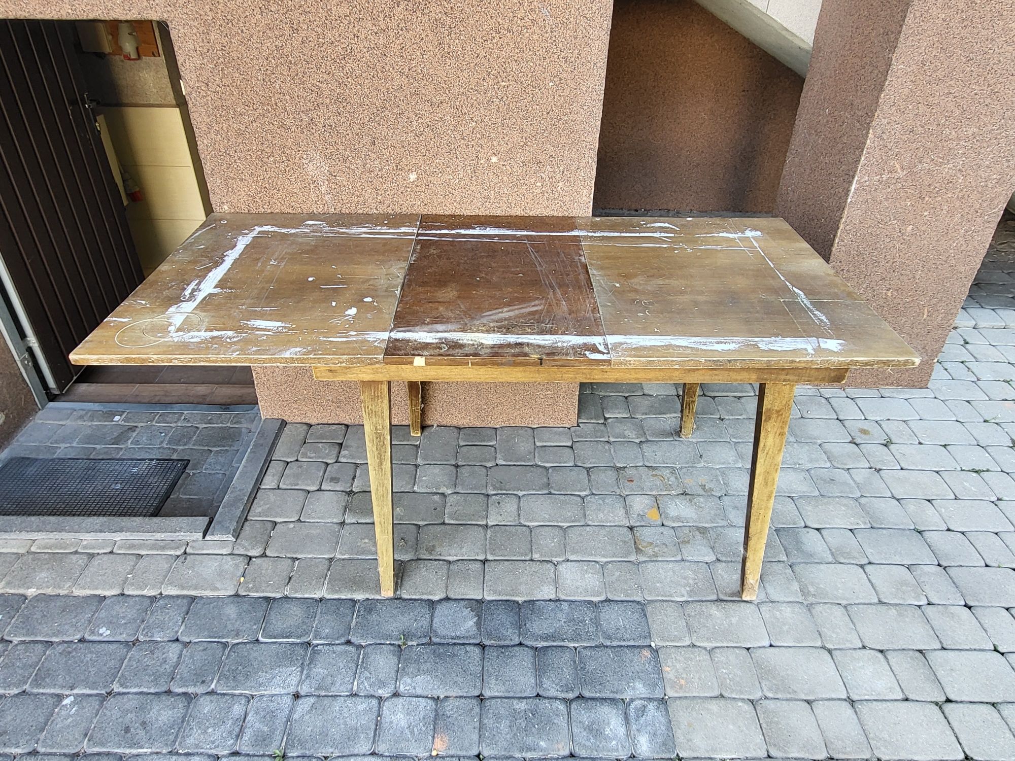 Stół drewniany rozkładany