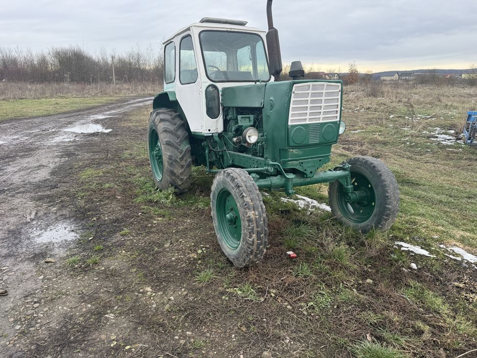 Продам трактор юмз 6 мала кабіна