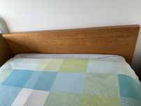 Cama e colchão de casal