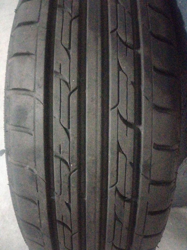 Pneu semi novíssimo 195/55/16