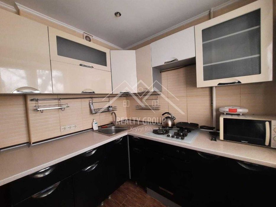 Продаж укомплеткованої  3к квартири (поруч парк)