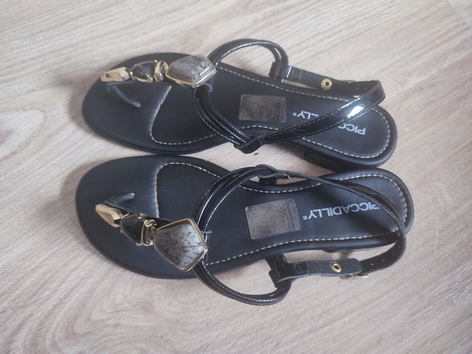 Sandálias, sapatos Piccadilly