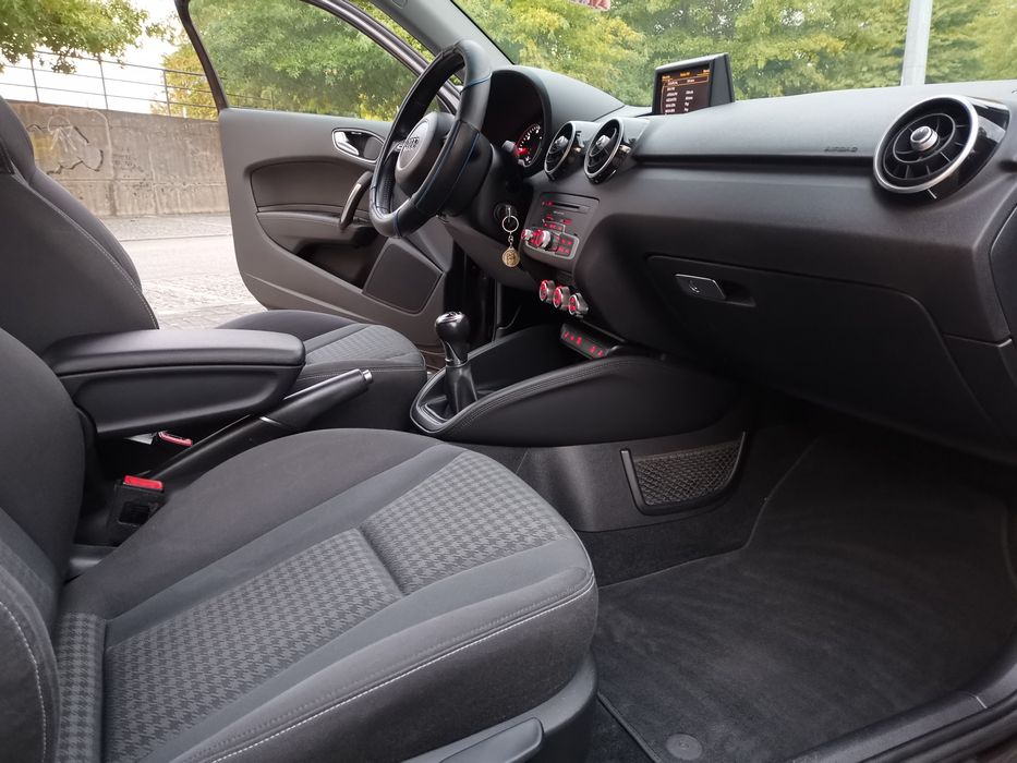 Áudi A1 1.4 Tdi 90 Cv