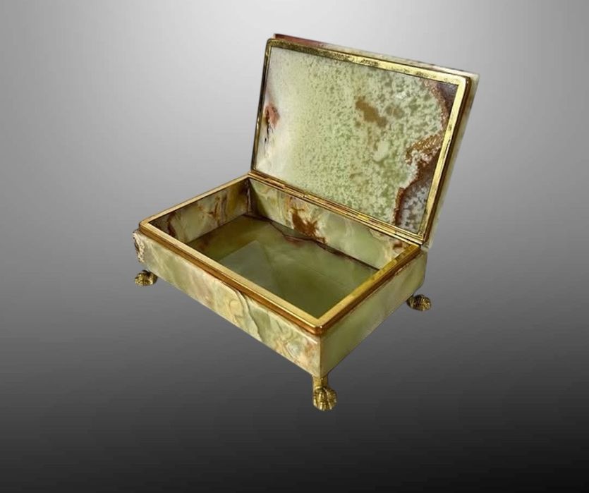 Антикварна шкатулка скринька скарбничка Франція сундучок  бронза онікс