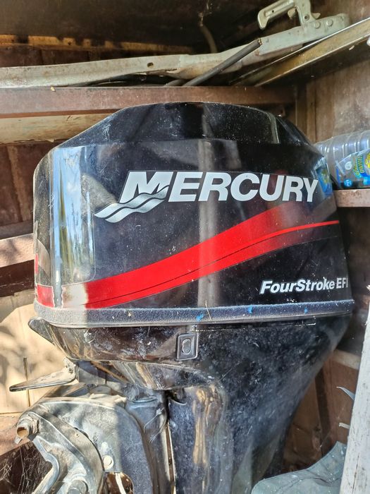Човновий двигун Меркурій 60.