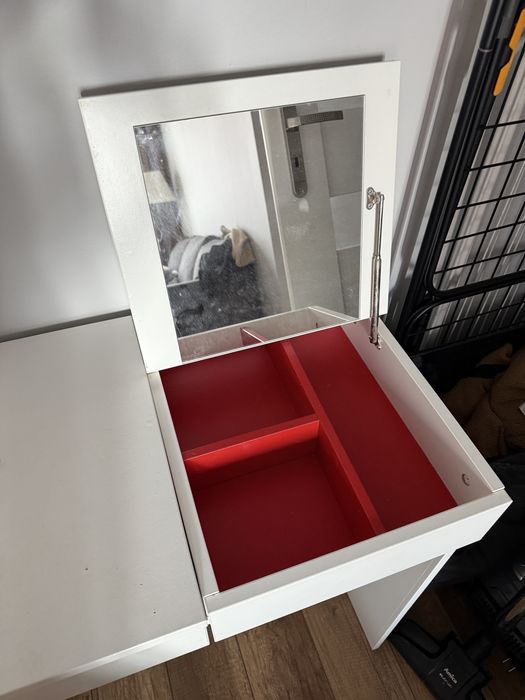 Toaletka ikea brimnes z lustrem