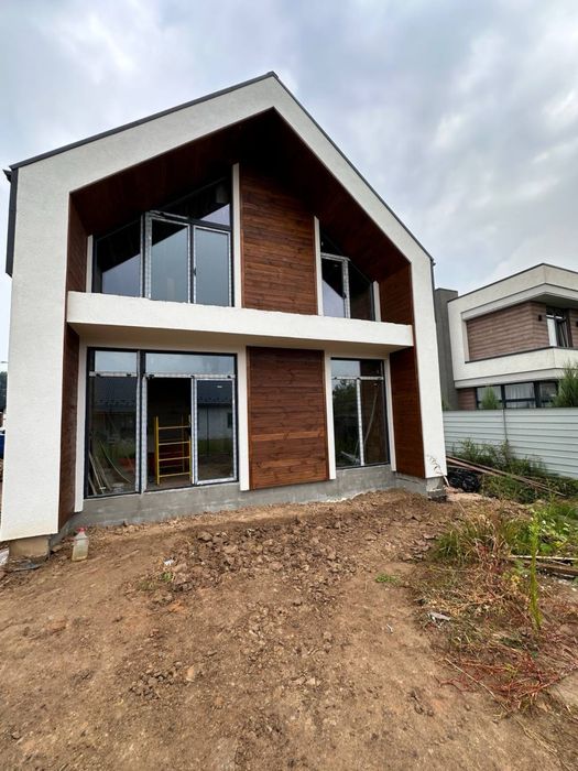 Лісова Буча — сучасний будинок у скандинавському стилі