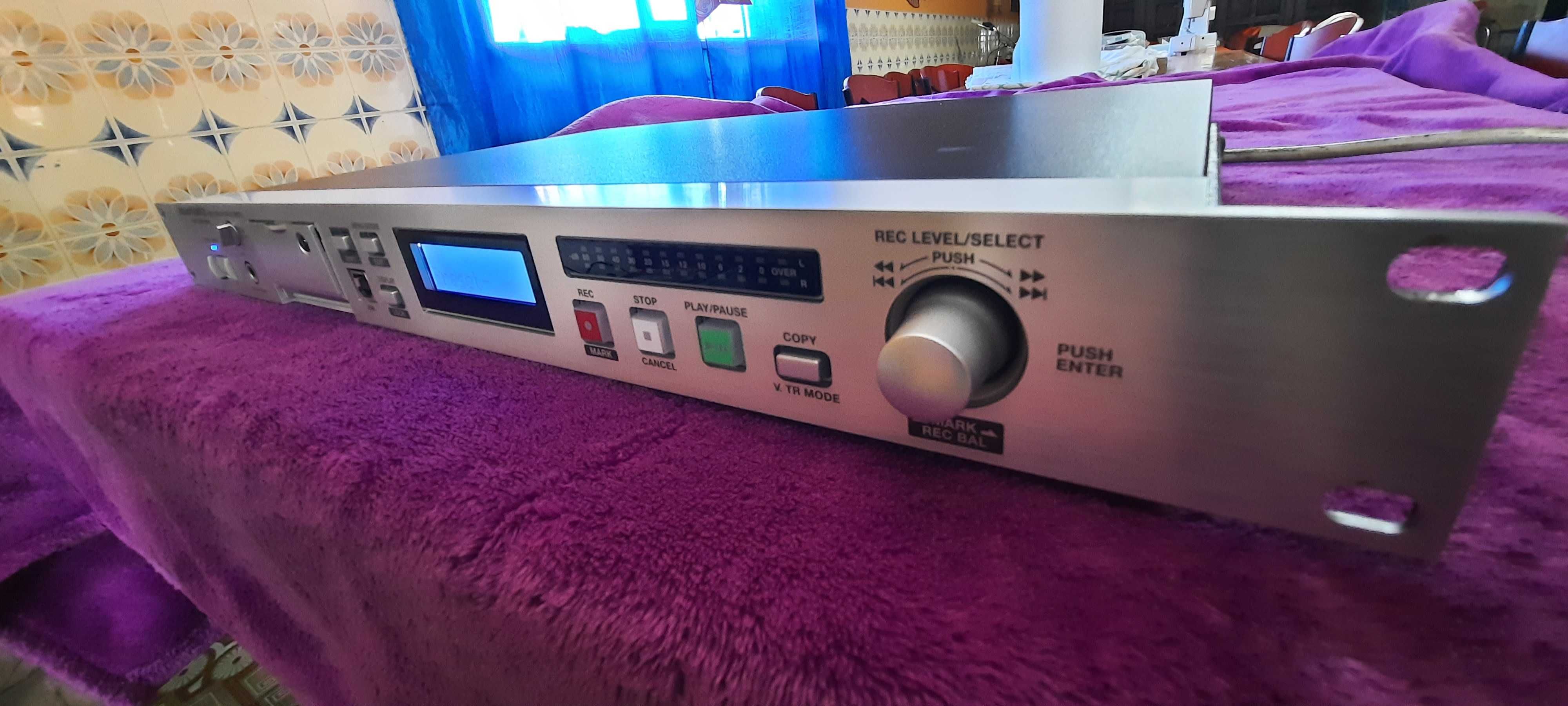 Gravador Audio MARANTZ PMD560 Professional Solid State Recorder