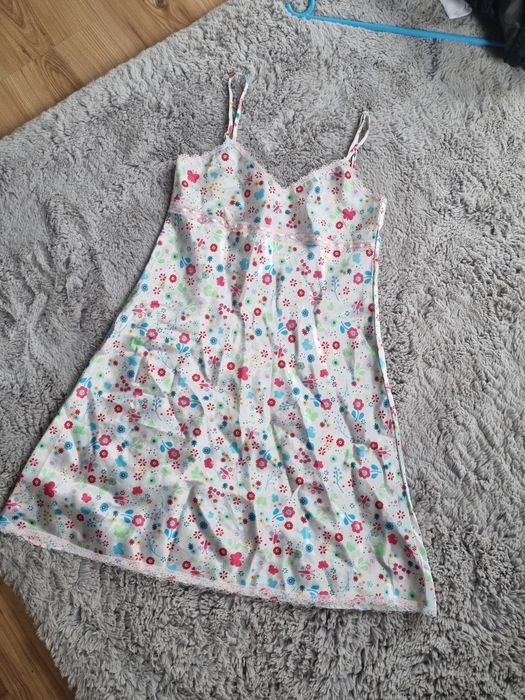 Koszulka nocna rozmiar XS z motywem kwiatowym