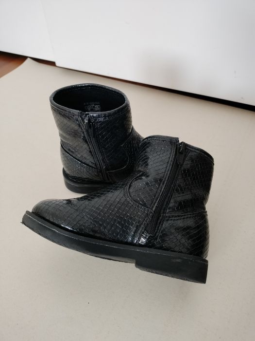 Botas pretas Zara • 22