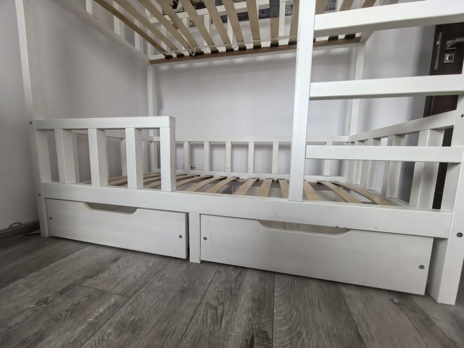 Łóżko piętrowe, domek, szuflady + gratis
