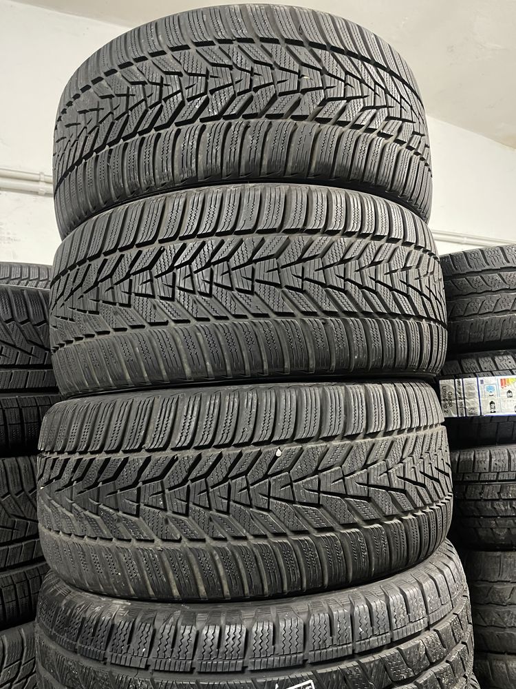 2xHankook 235 35r20., 2022 7mm