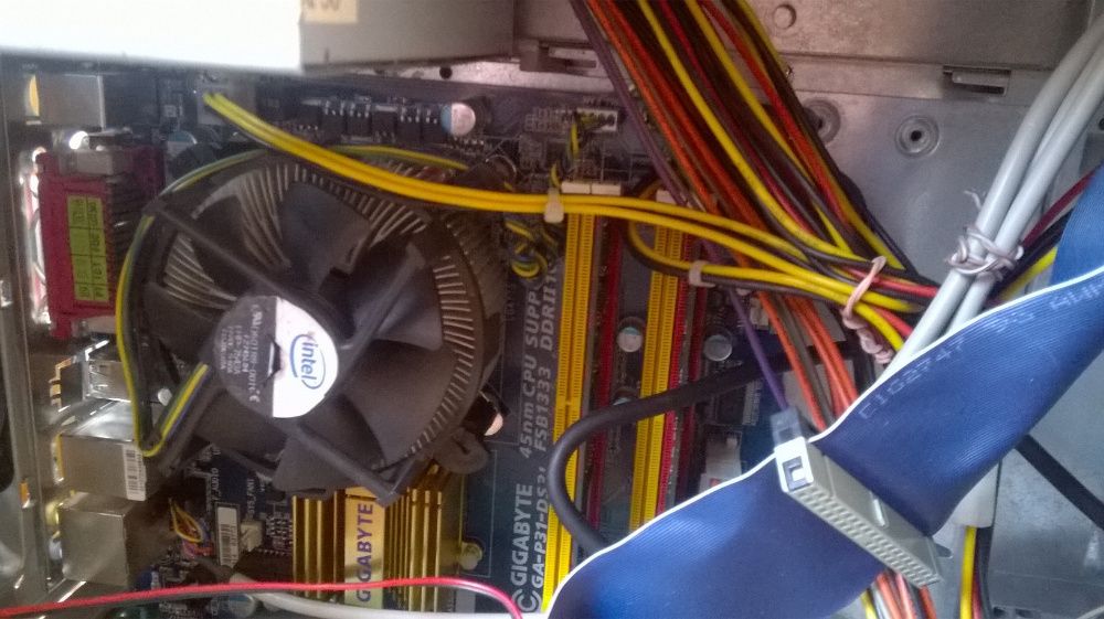 Комп'ютер Intel E6600 2x2.33 GHz, ОЗУ 2Гб, Video 9800GT